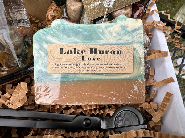 LAKE HURON LOVE GIFT BOX